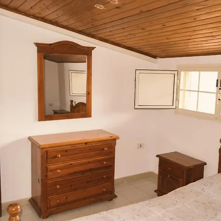 Family With Large Terrace Close To The Airport Elmas